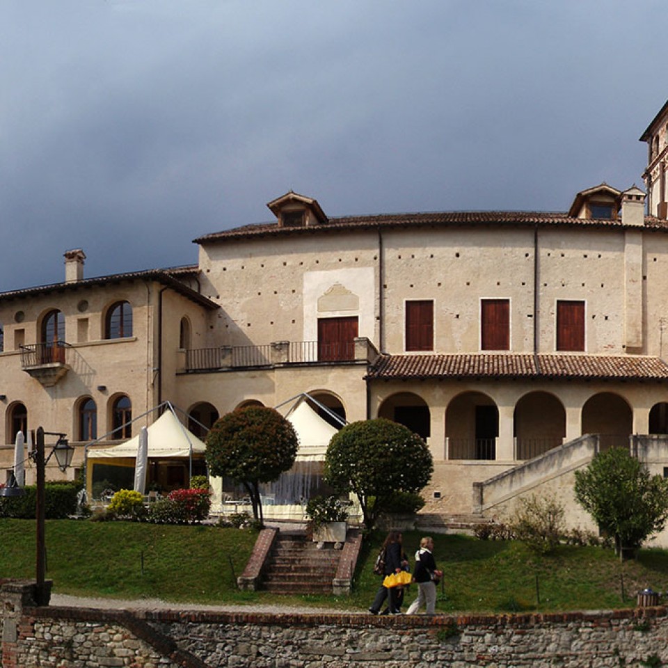 Asolo: the city of a hundred horizons